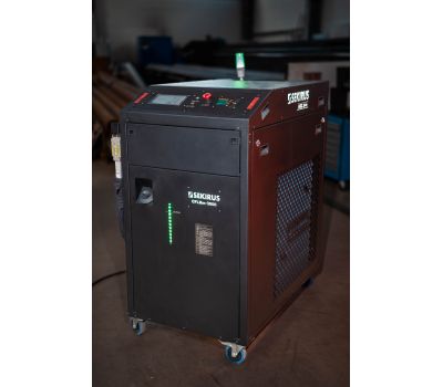 Аппарат лазерной очистки OVRC 3000 с чиллером водяного охлаждения CFLBm-3000 Аппарат лазерной очистки OVRC 3000 с чиллером водяного охлаждения CFLBm-3000